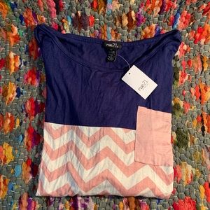 Woman’s Rue 21 shirt NWT!